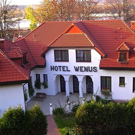 קז'ימייז' דולני Hotel Wenus מראה חיצוני תמונה