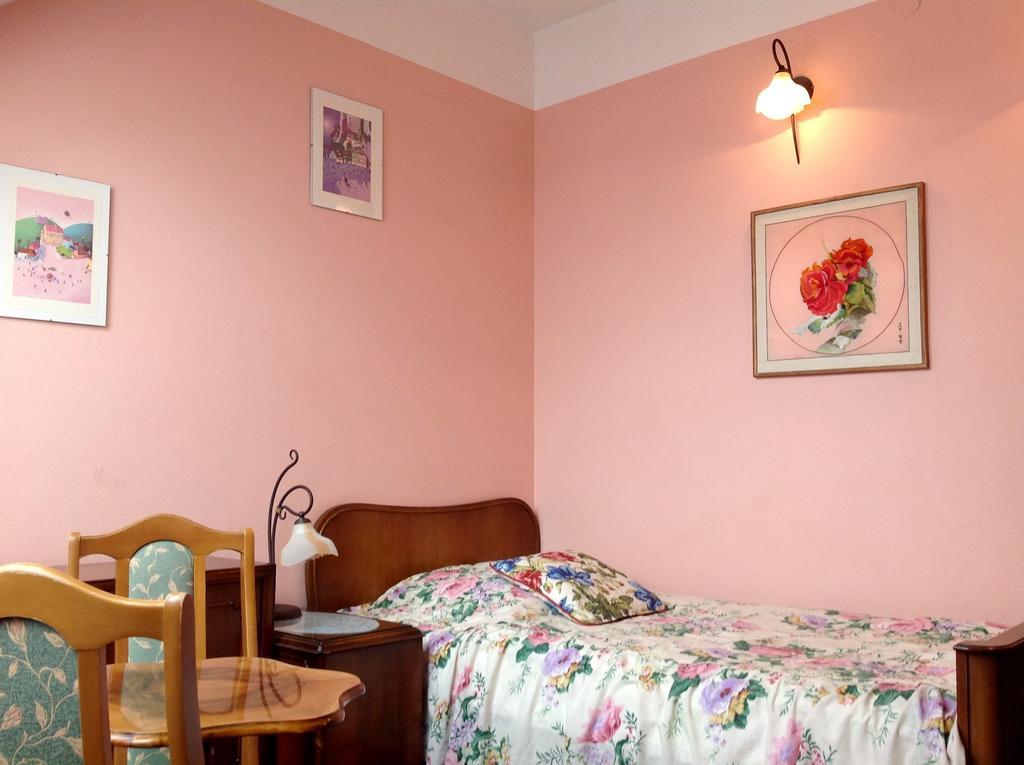 קז'ימייז' דולני Hotel Wenus מראה חיצוני תמונה